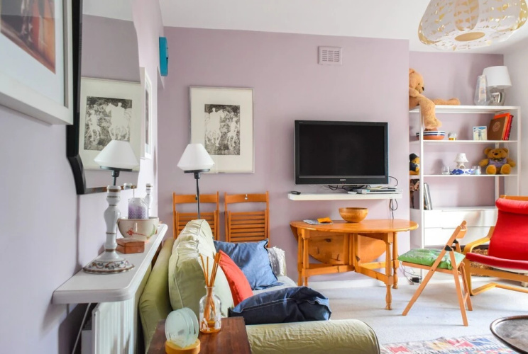 Charming 2 Bedroom Battersea Flat
