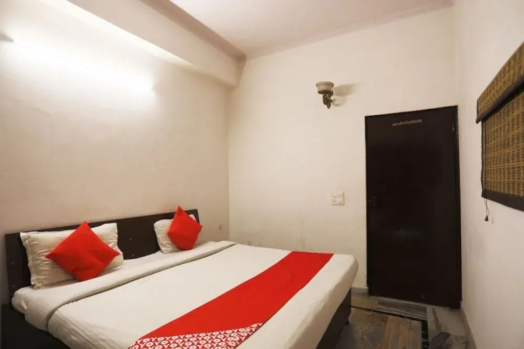 Brs Homes By OYO Rooms