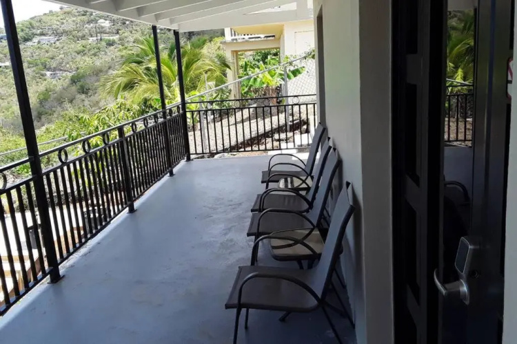 Passion Fruit, Apartment for work or getaway
