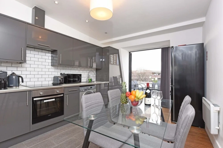 2 Bedrooms Apartment with balcony