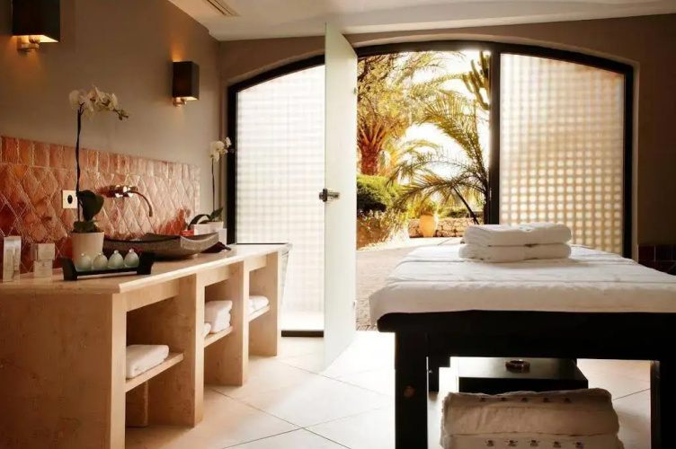 Hotel Byblos Saint-Tropez
