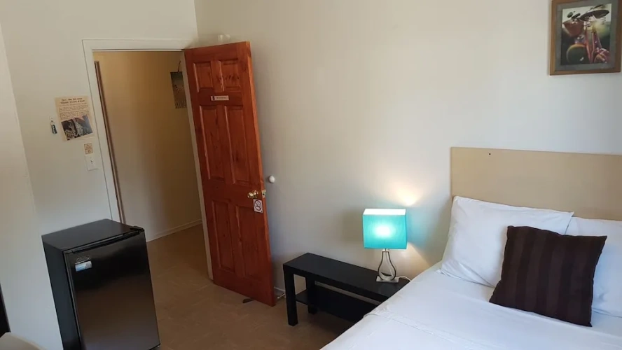 Superior Double Basement room