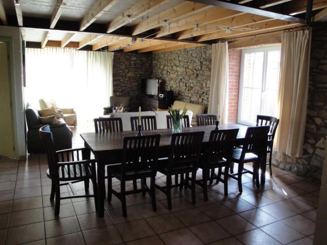 4 Bedrooms Cottage