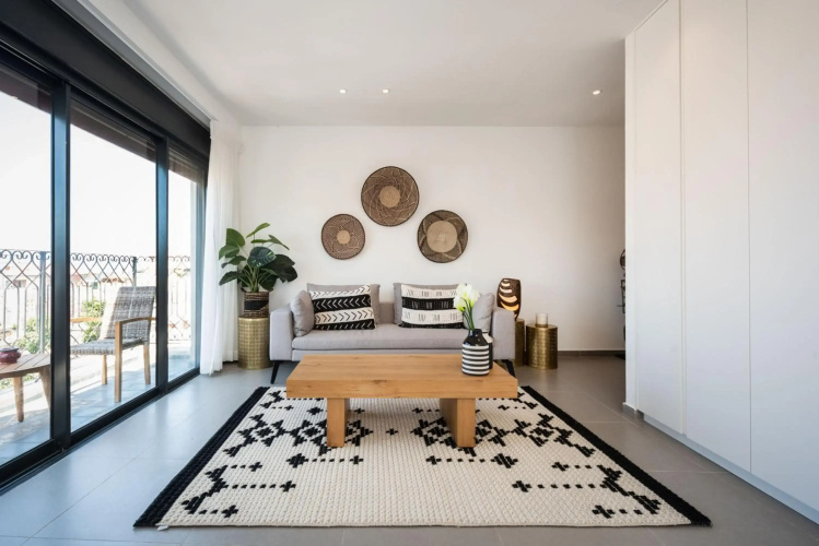2 Bedroom Duplex with Amazing Sea View Terrace