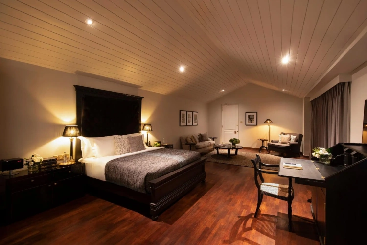 Deluxe Double Suite