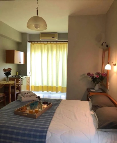 Leonidas Rooms