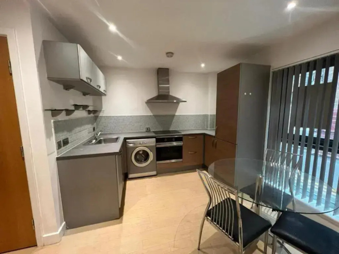 SHORTMOVE ♥ Parking, Sleeps 6, Two Bathrooms, Wifi
