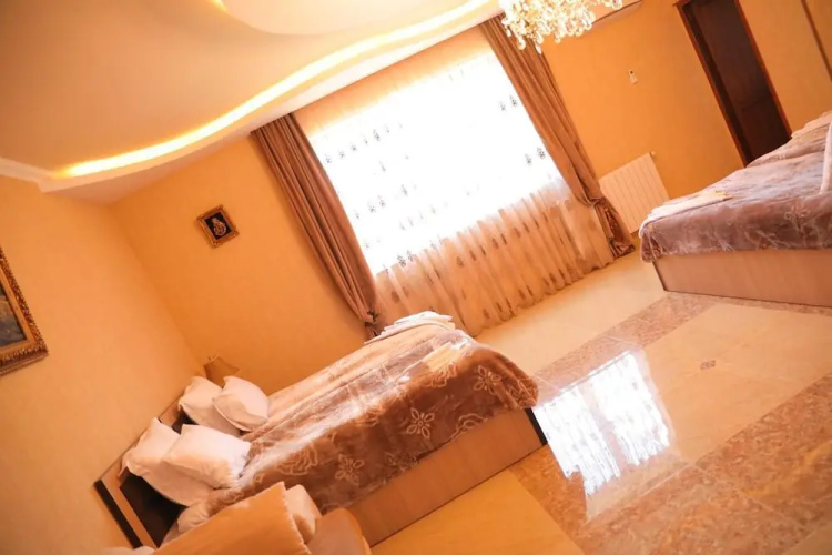 Hotel Luxor