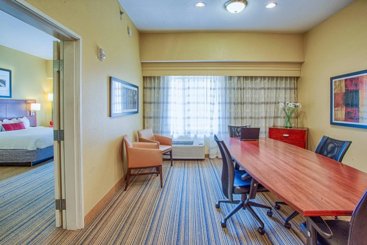2 Bedrooms Double Suite with balcony
