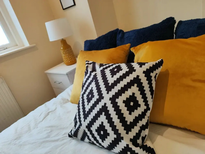Newhall Street Apartment