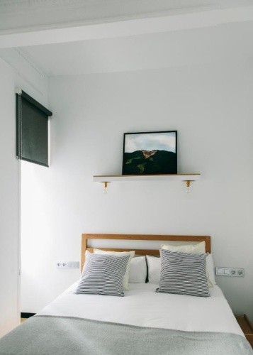 Standard Double room with street view