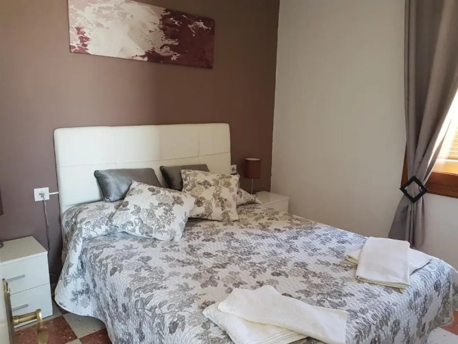 2 Bedrooms Apartment with balcony and with garden view