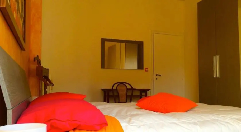 Leonardo's guesthouse