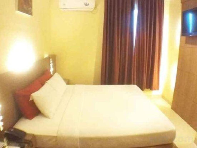 Amans Hotel