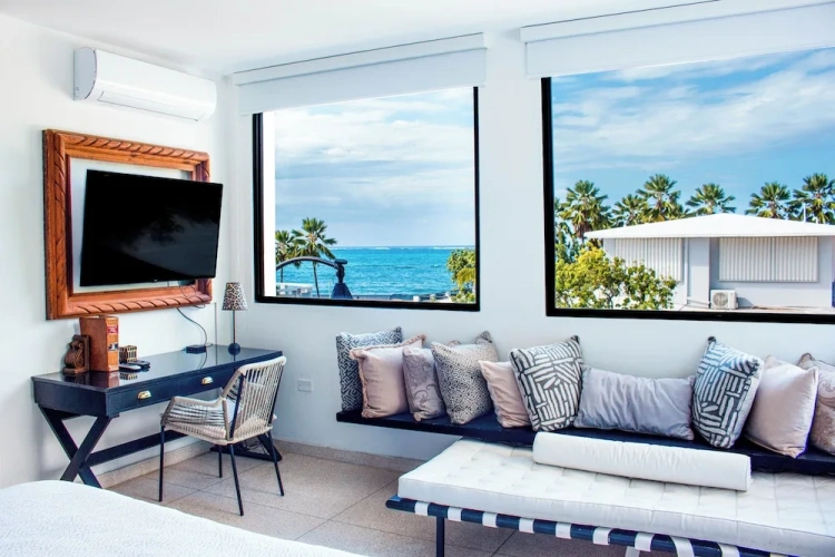 Grand Double room beachfront