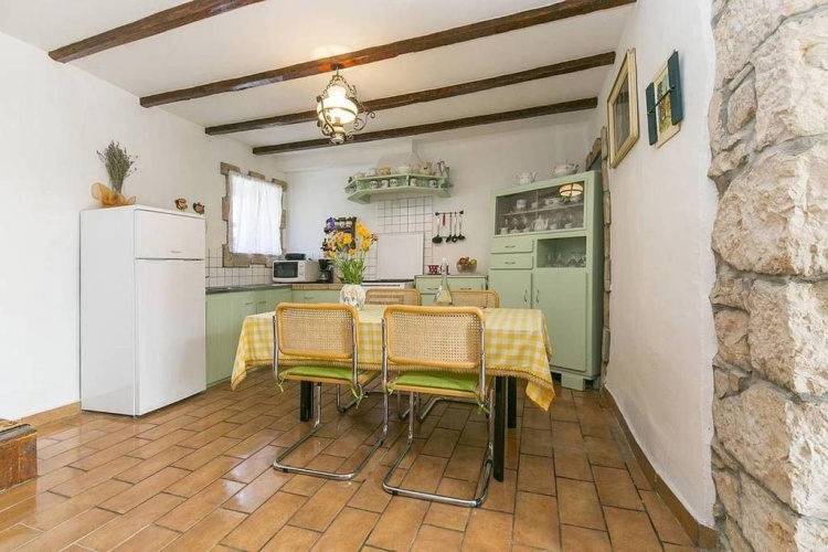 2 Bedrooms Cottage