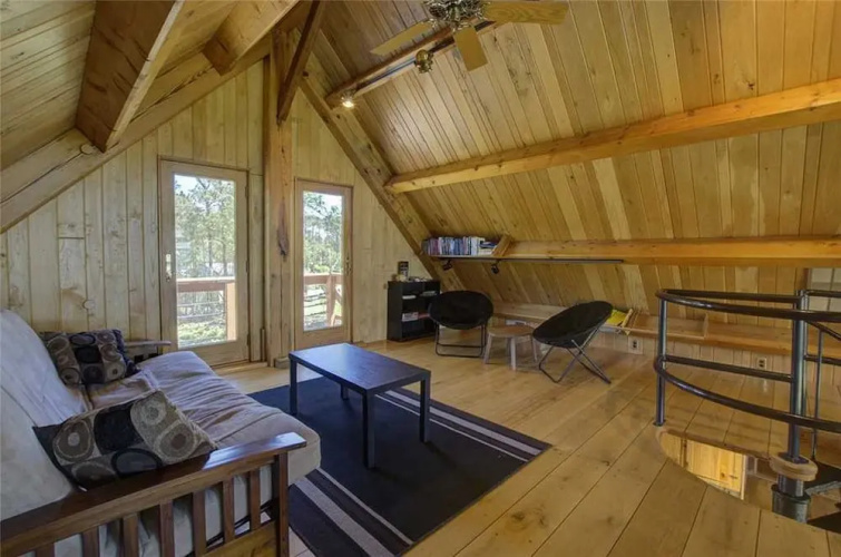 Nautical Getaway 3 Bedroom Home by RedAwning