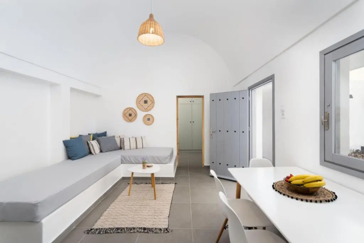 Villa Tholos with Private Jacuzzi