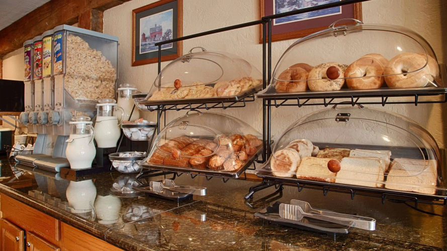 Best Western Inn & Suites Rutland-Killington photo 14
