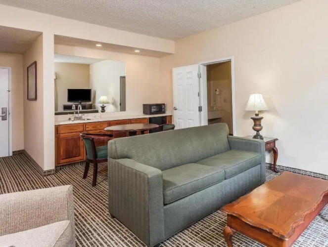 Baymont by Wyndham Columbia Maury