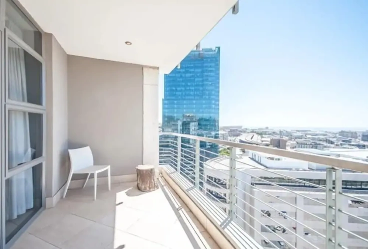 2 Bedrooms Classic Apartment with balcony