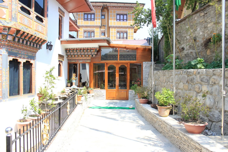 Kisa Villa