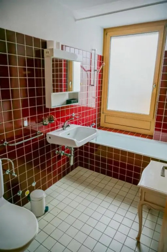 Grosse 4 Zimmer Wohnung mit traumhafter Aussicht
