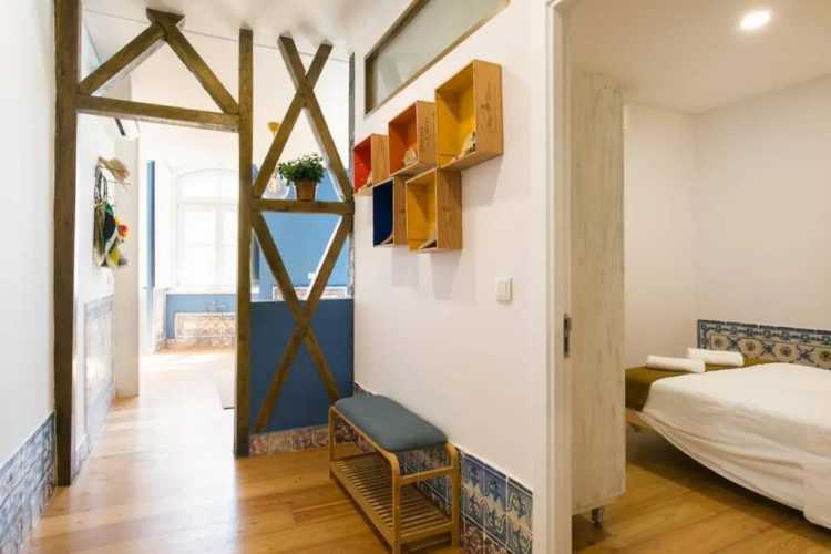 JP39 - Baixa 18th century tiles apartment with 2 bdr!