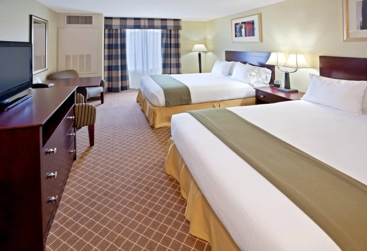 Quadruple Suite