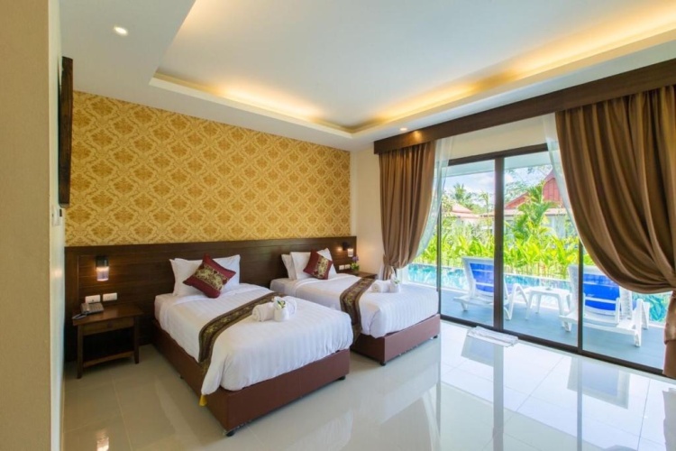 Standard Twin room