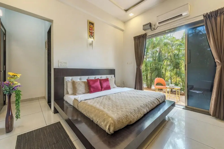 Cosmicstays Luxe Oasis Pool & Bar Villa
