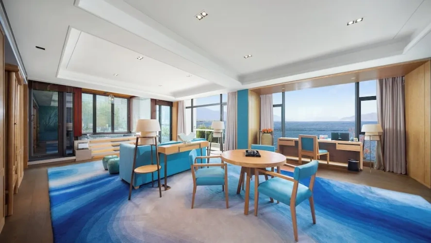 1 Bedroom Suite