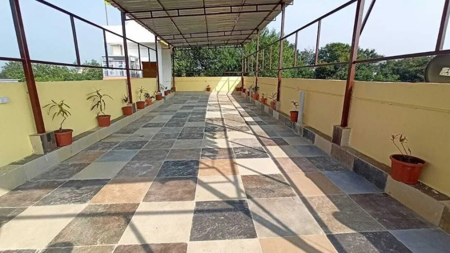 Anand Lok Vatika