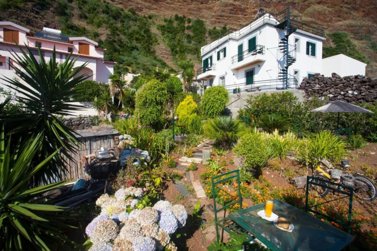 Cecília's House