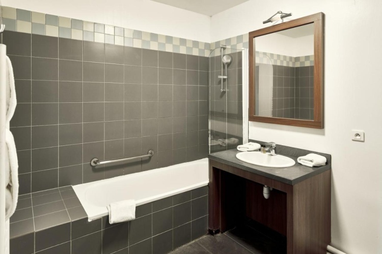 Zenitude Hôtel Résidences Roissy Village photo 11