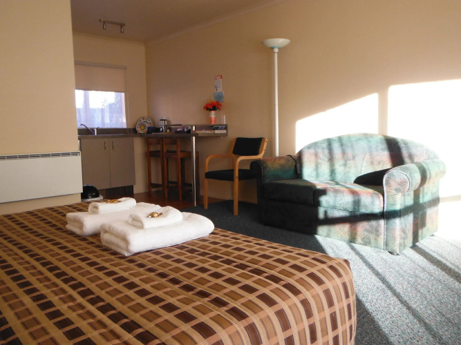 Heritage Court Motel