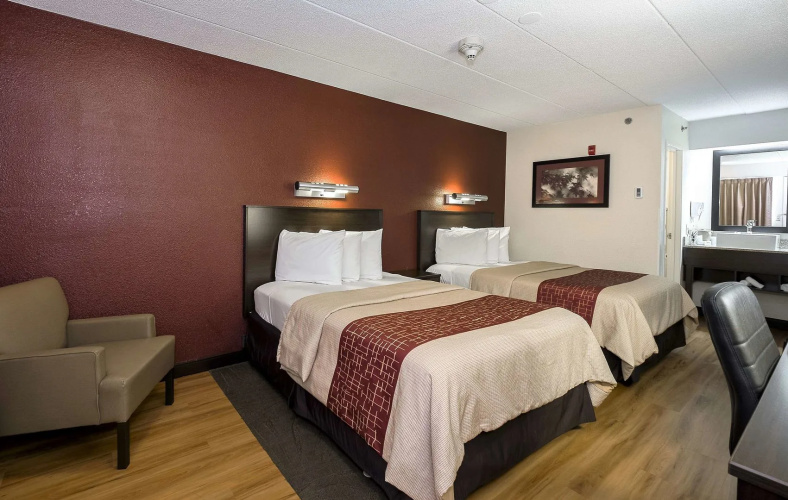 Red Roof Inn PLUS+ Boston - Framingham