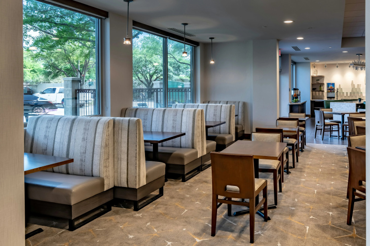 DoubleTree by Hilton Hotel Dallas - Farmers Branch photo 9