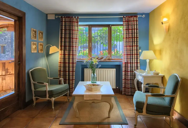 Hostal Almadiero