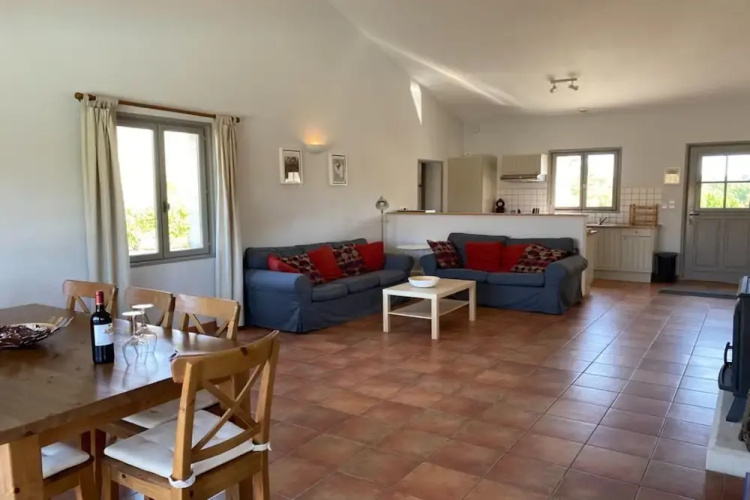 Charming Apartment in Dordogne Countryside