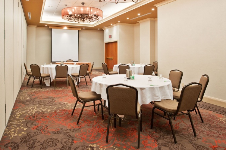 Holiday Inn & Suites Ottawa Kanata photo 24