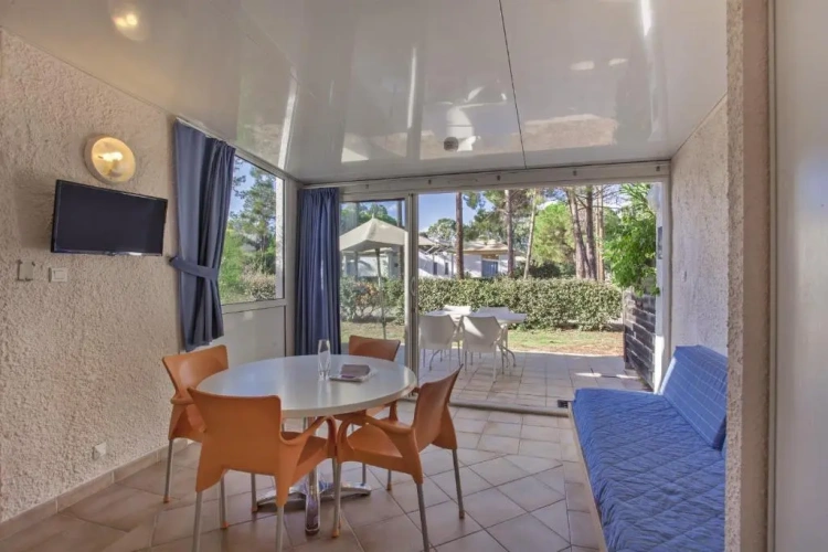 2 Bedrooms Double Bungalow with balcony