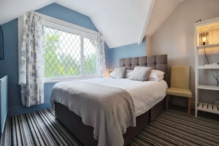 Deluxe Double room with partial ocean view