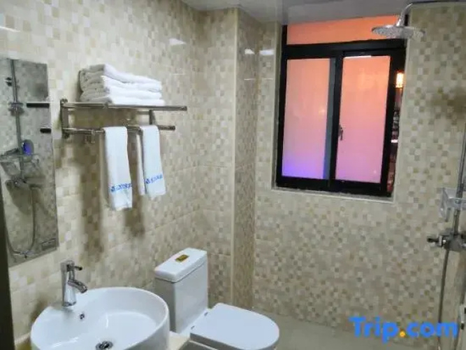 Dinglong 2018 Hotel