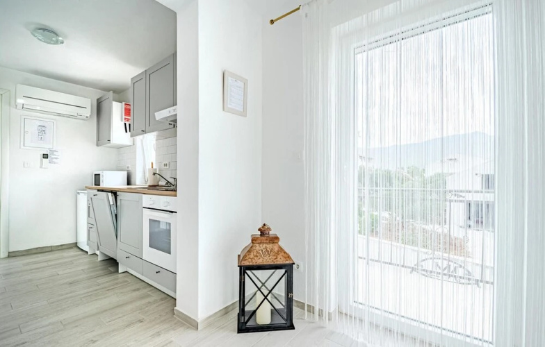 Awesome Apartment in Orebic With Wifi
