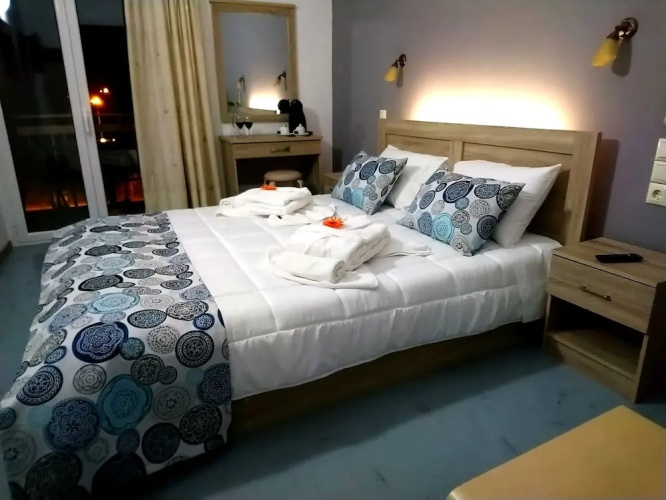 Astron Hotel