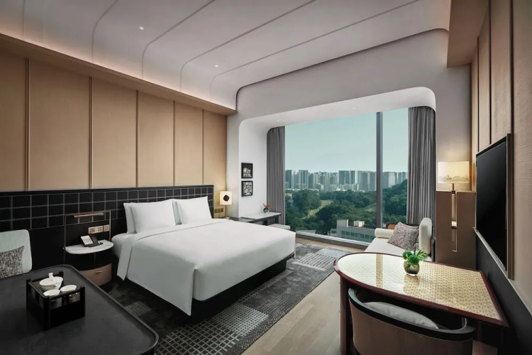 HUALUXE Shenzhen Bao'an by IHG