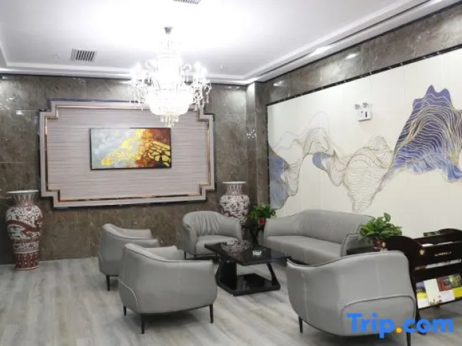 Xinjinjiang Boutique Hotel