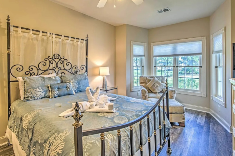 Magnolia Pointe Condo on Golf Course!