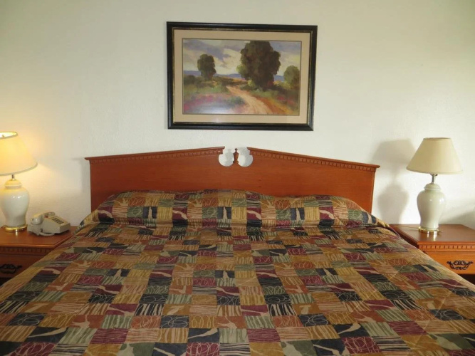 Big 6 Motel